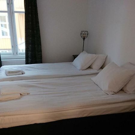 Melleruds Golfklubb Bed & Breakfast Buitenkant foto