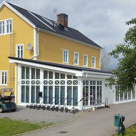 Melleruds Golfklubb Bed & Breakfast Buitenkant foto