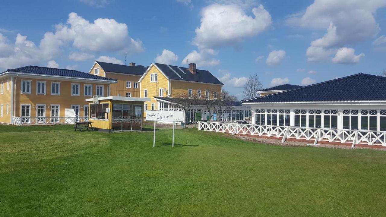 Melleruds Golfklubb Bed & Breakfast Buitenkant foto