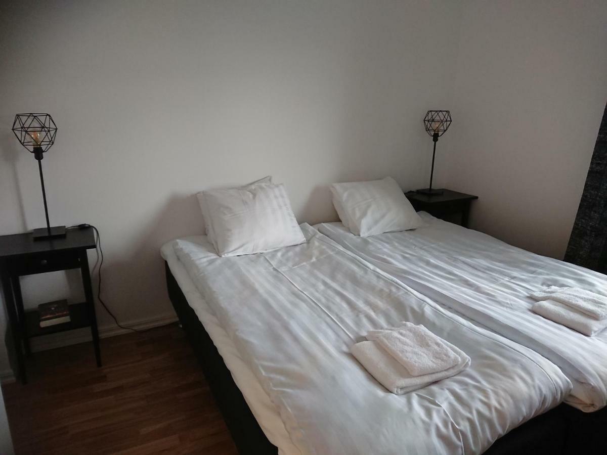 Melleruds Golfklubb Bed & Breakfast Buitenkant foto